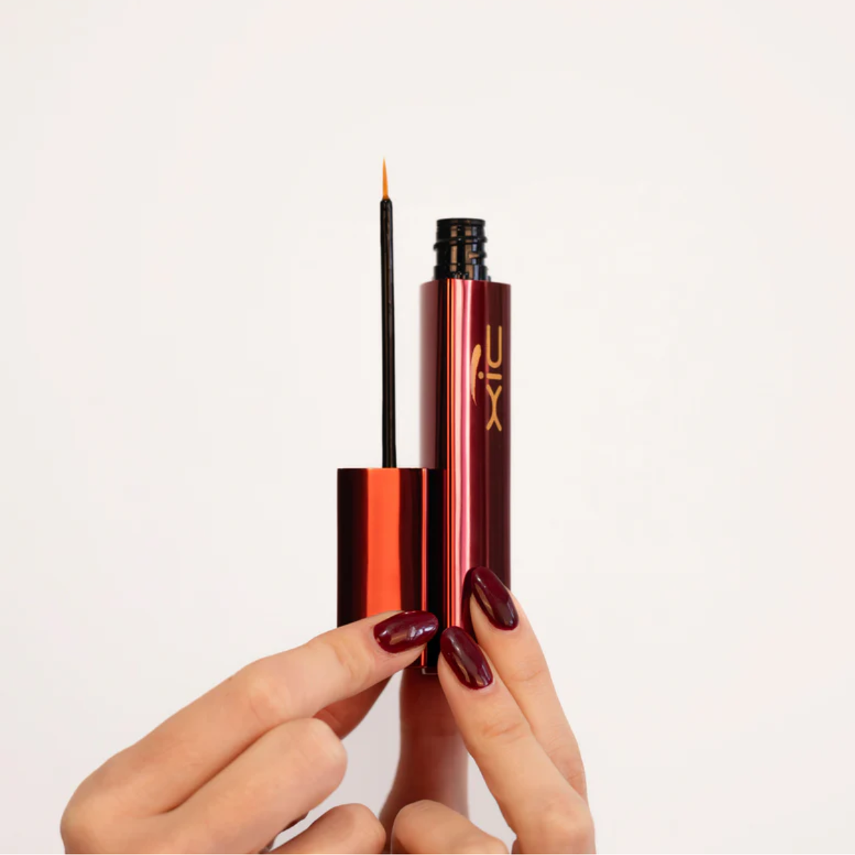 Suero para Pestañas y Cejas Largas y Naturales XiC Enhancer – XiC Glam